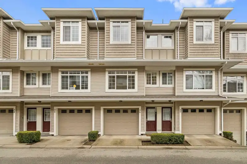 36 6852 193 STREET - photo 1 of 36