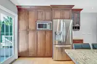 18116 CLAYTONHILL DRIVE - thumbnail 6