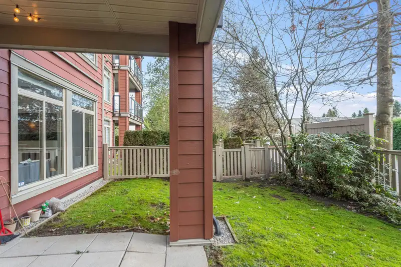 102 15385 101A AVENUE - photo 3 of 37