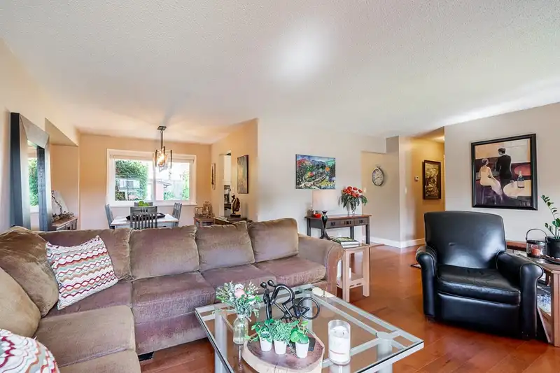 17241 57A AVENUE - photo 2 of 21