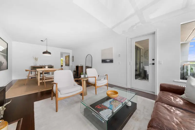 204 3151 WOODBINE DRIVE - photo 4 of 25