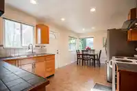 10765 141A STREET - thumbnail 11