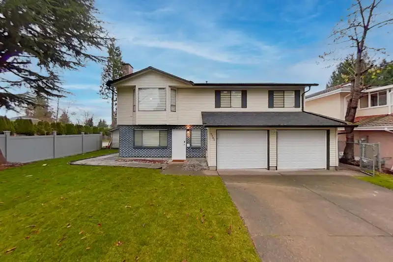 9980 157 STREET - photo 1 of 40