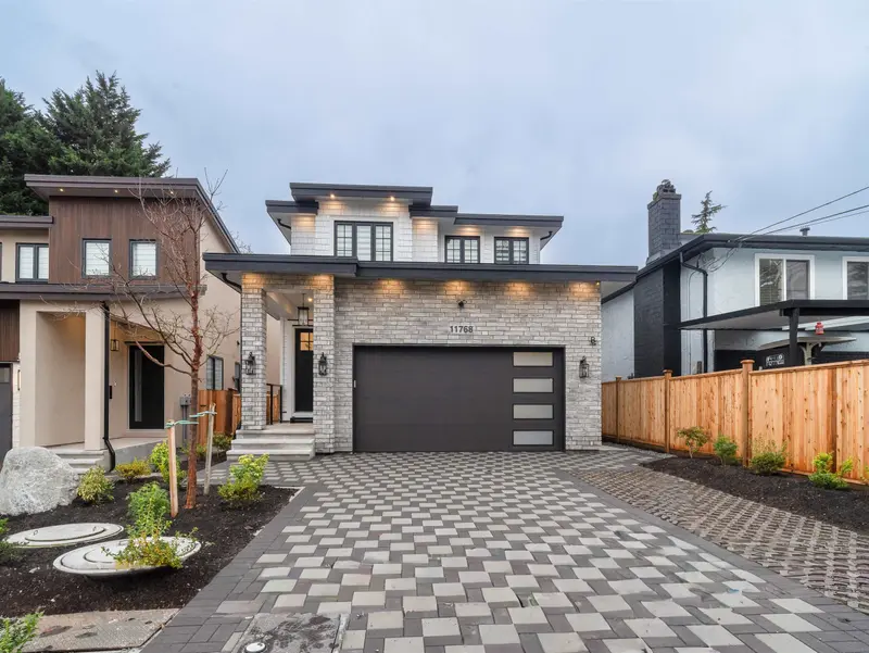 11768 92 AVENUE - photo 1 of 25