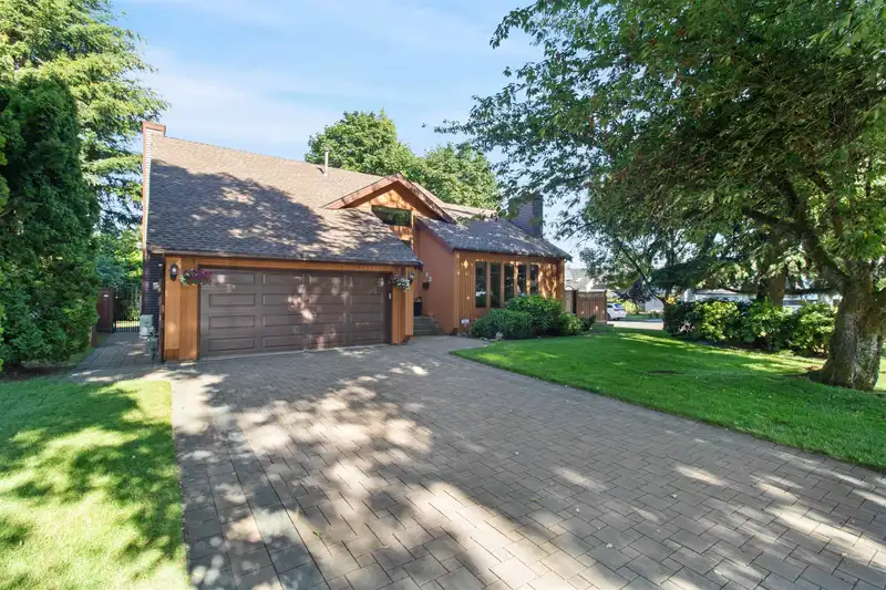 9214 133 STREET - photo 1 of 28