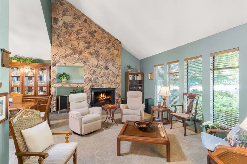 9214 133 STREET - photo 4 of 28