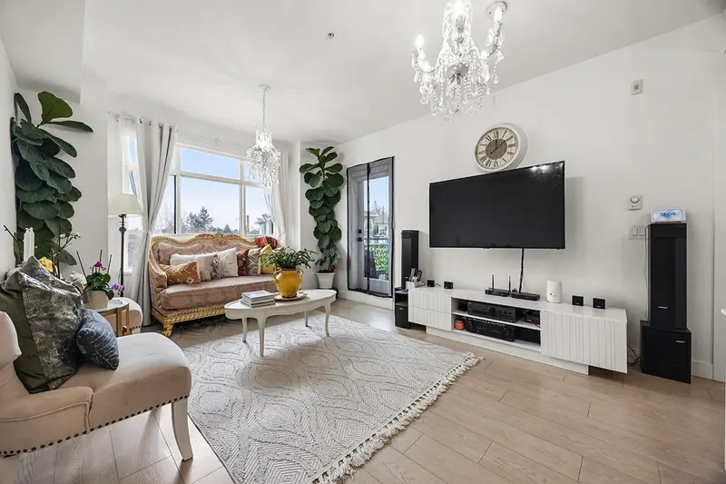 318 19945 BRYDON CRESCENT - photo 2 of 25