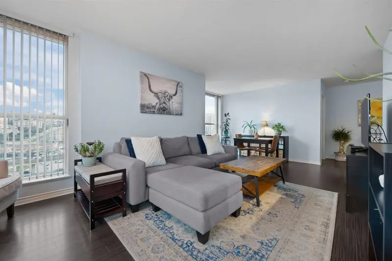 1006 10 LAGUNA COURT - photo 4 of 25