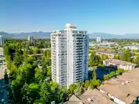906 10082 148 STREET - thumbnail 3