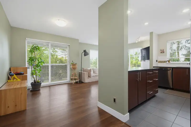 202 19320 65 AVENUE - photo 4 of 30