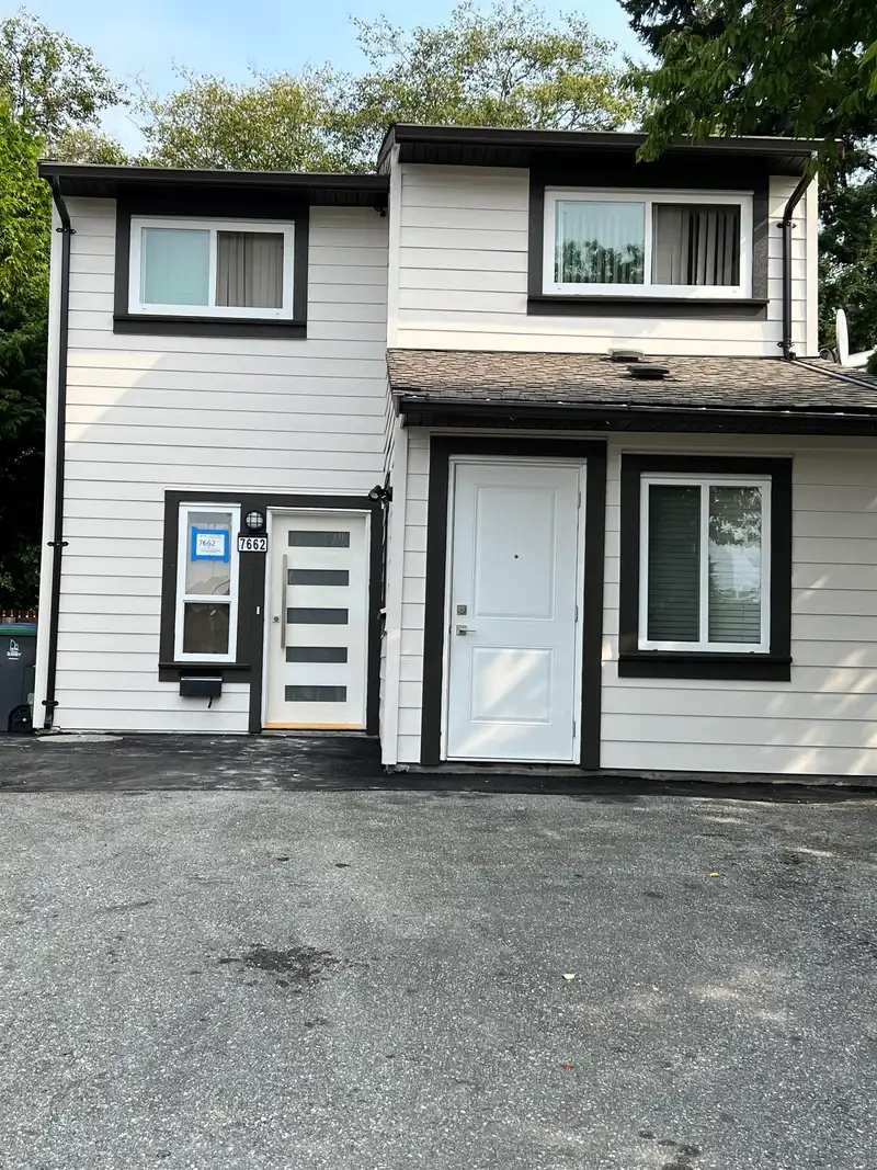 7662 125 STREET - photo 3 of 26