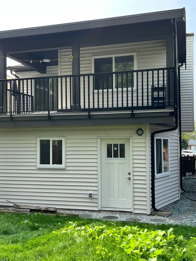 7662 125 STREET - photo 4 of 26