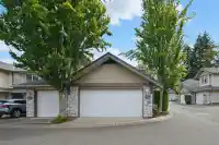 24 8888 151 STREET - thumbnail 2
