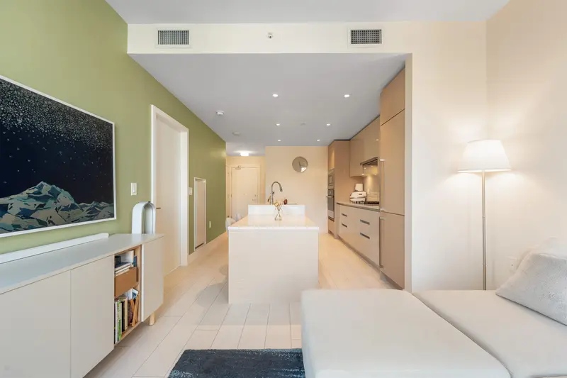 411 3538 SAWMILL CRESCENT - photo 4 of 25