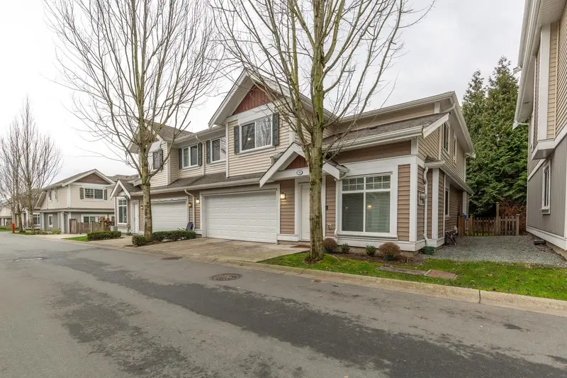 12 30748 CARDINAL AVENUE - photo 4 of 25