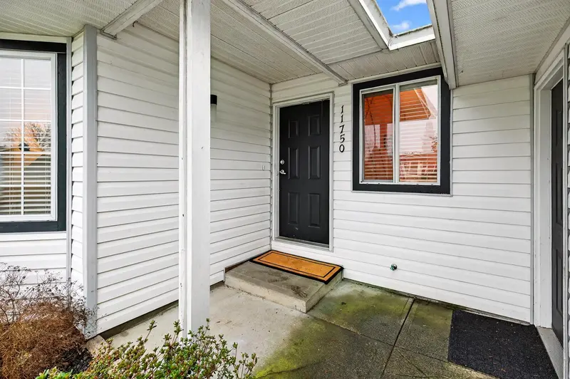 11750 GLENHURST STREET - photo 4 of 25