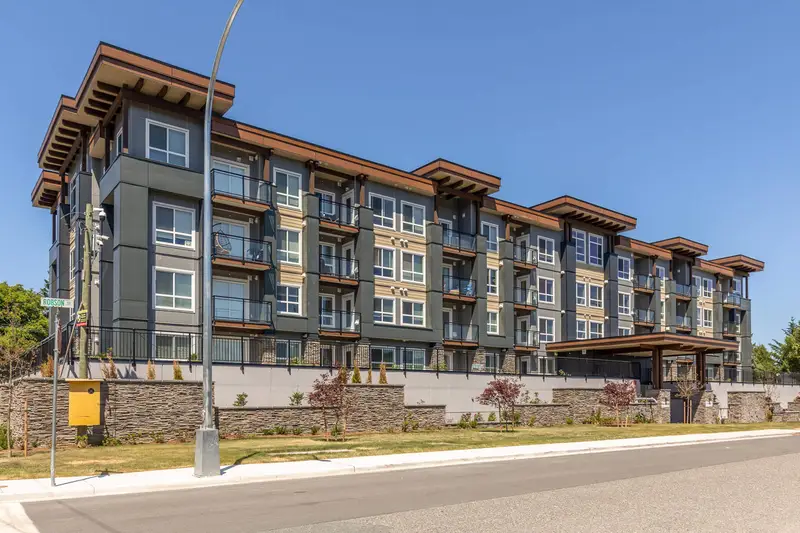 214 9450 ROBSON STREET - photo 1 of 25