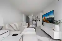 2207 13618 100 AVENUE - thumbnail 3