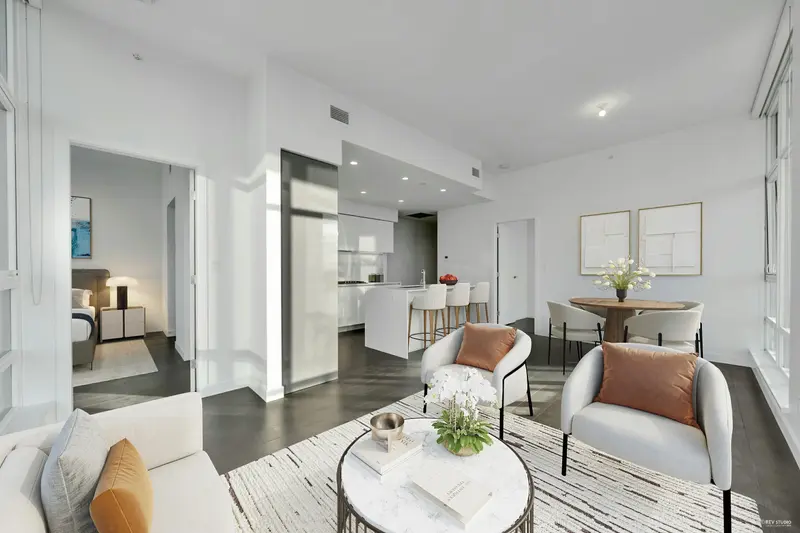 3402 2085 SKYLINE COURT - photo 3 of 25