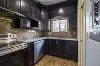 6233 132B STREET - thumbnail 25