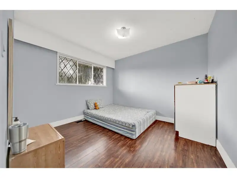 12627 58 AVENUE - photo 4 of 29