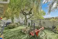 43 8555 KING GEORGE BOULEVARD - thumbnail 4