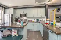 32 19560 68 AVENUE - thumbnail 10