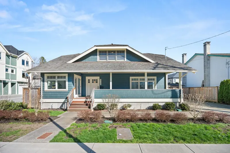 4770 54A STREET - photo 1 of 25