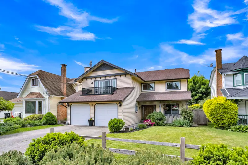 8983 204 STREET - photo 1 of 25