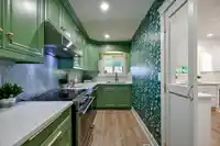 9709 CROWN CRESCENT - thumbnail 18