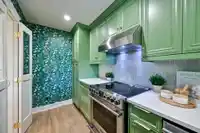 9709 CROWN CRESCENT - thumbnail 19