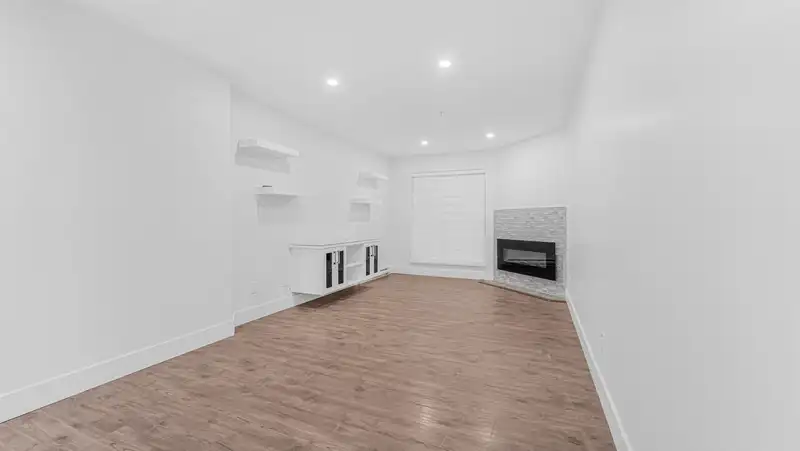 108 8110 120A STREET - photo 2 of 18