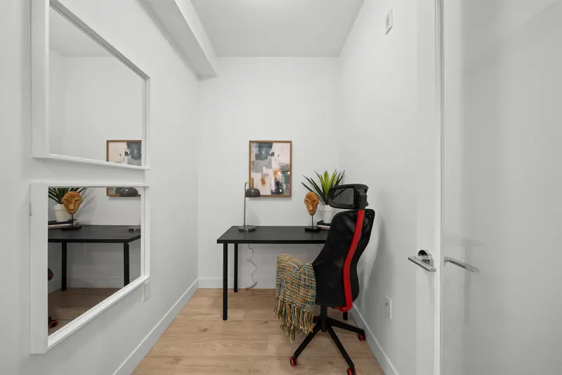 110 2160 GRANT AVENUE - photo 3 of 25