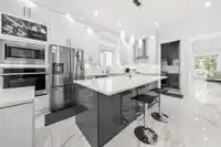 6021 128A STREET - thumbnail 11