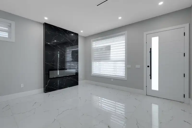 14750 62A AVENUE - photo 3 of 40