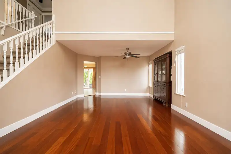 15445 109A AVENUE - photo 3 of 25
