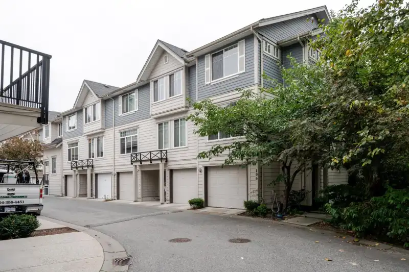 106 15399 GUILDFORD DRIVE - photo 1 of 39