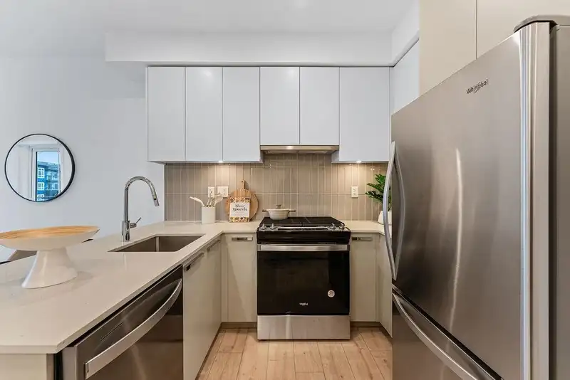 114 13788 76 AVENUE - photo 3 of 23