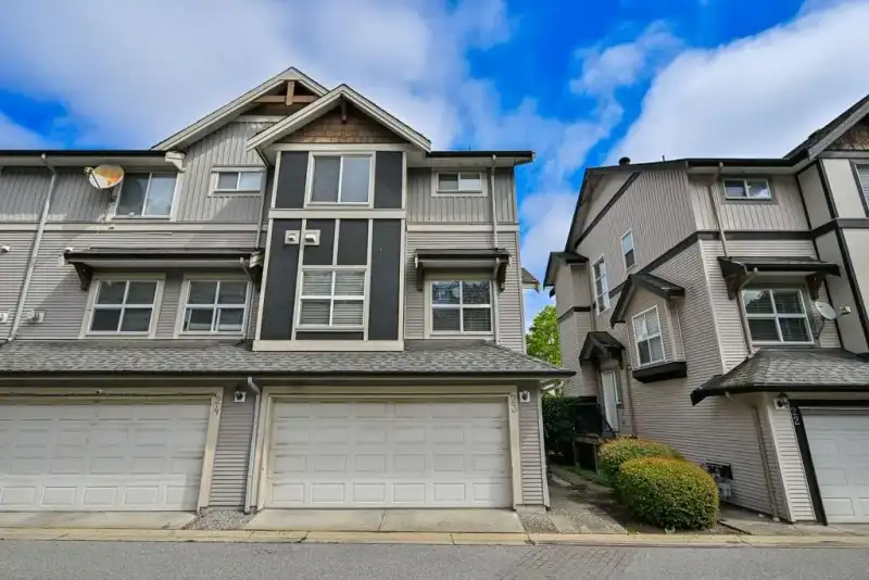 23 6366 126 STREET - photo 1 of 40