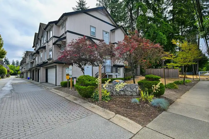 23 6366 126 STREET - photo 4 of 40