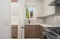 102 14753 111A AVENUE - thumbnail 13