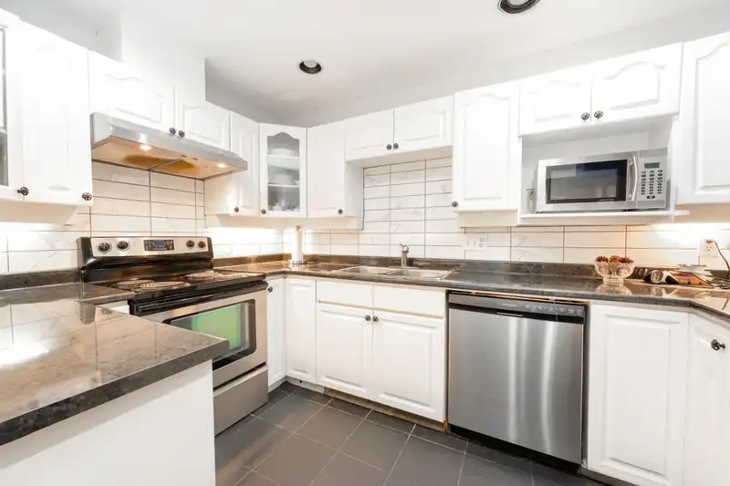 9 7141 122 STREET - photo 1 of 30