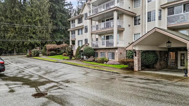 307 2491 GLADWIN ROAD - photo 2 of 25