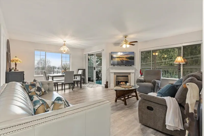 307 2491 GLADWIN ROAD - photo 3 of 25