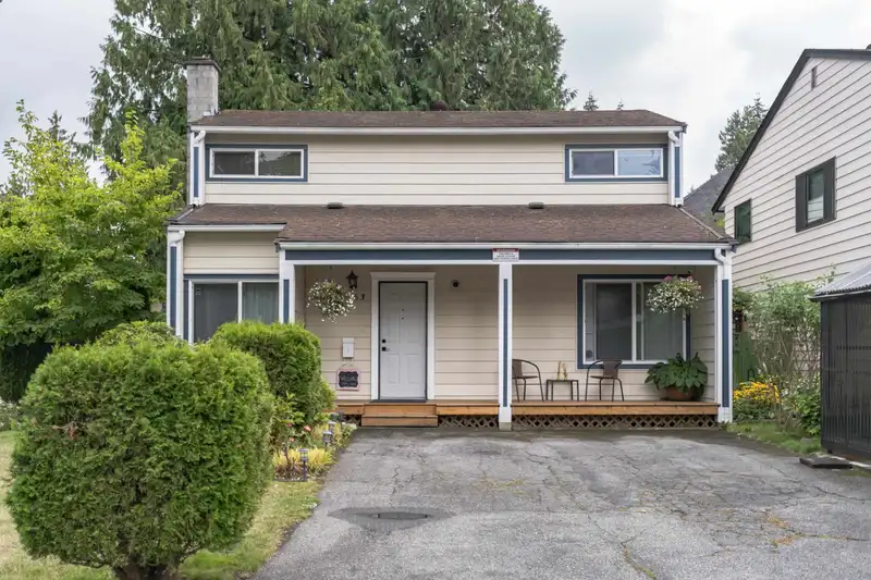 7063 129A STREET - photo 2 of 35