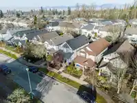 18533 67A AVENUE - thumbnail 36