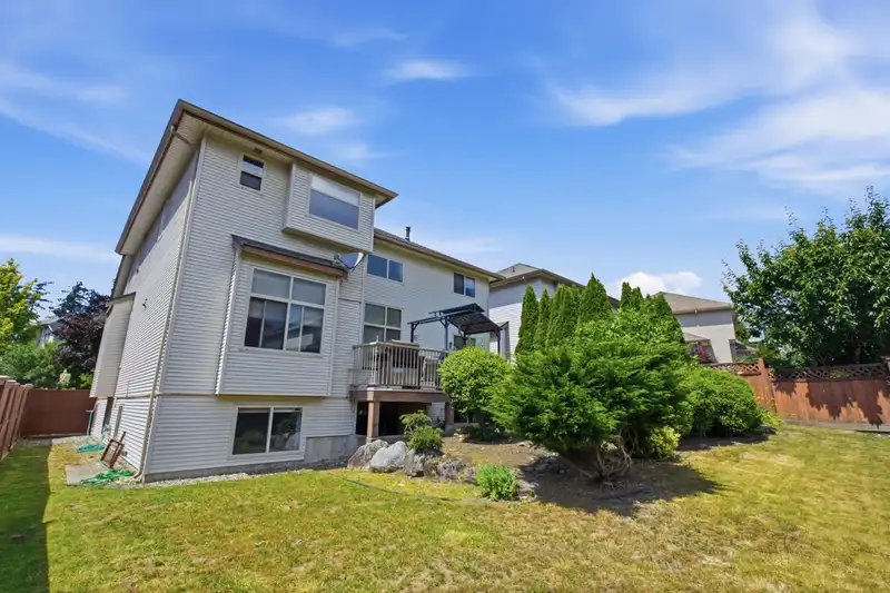 5818 167A STREET - photo 2 of 40