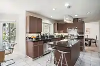 9477 164 STREET - thumbnail 10