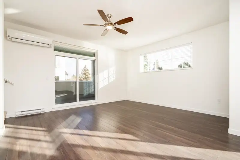 59 15487 99A AVENUE - photo 4 of 39