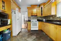 9526 124 STREET - thumbnail 17